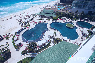 Sandos Cancun Lifestyle Resort Review: What To REALLY Expect If You Stay